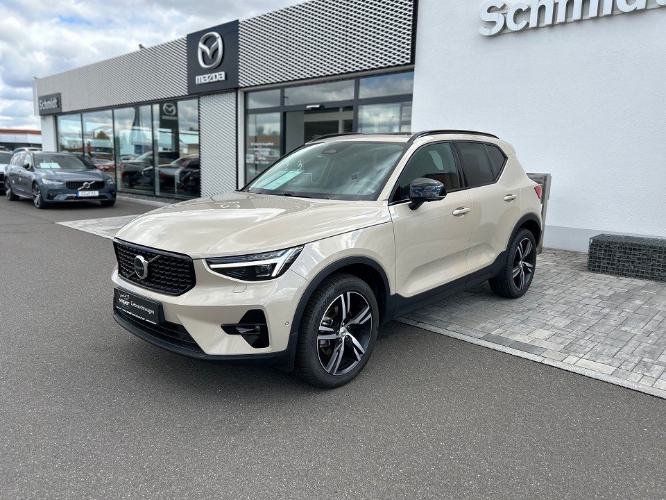 Volvo XC40 B4 Ultra Dark Ultra Dark  