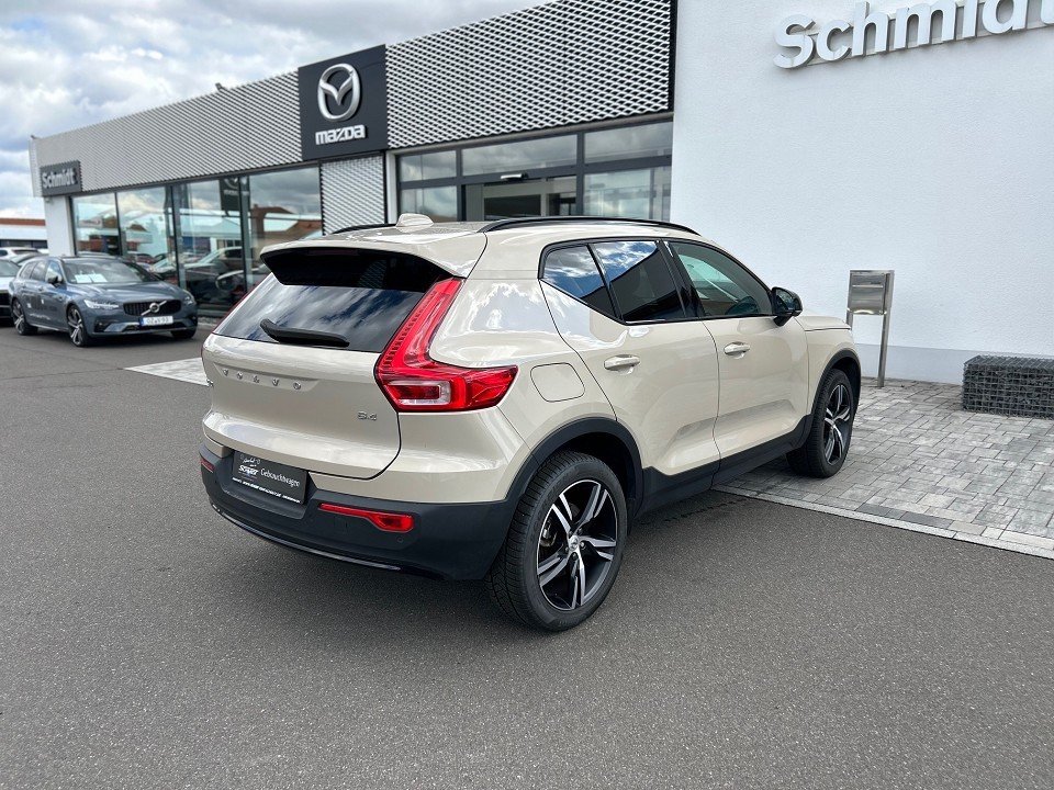 Volvo XC40 B4 Ultra Dark Ultra Dark  