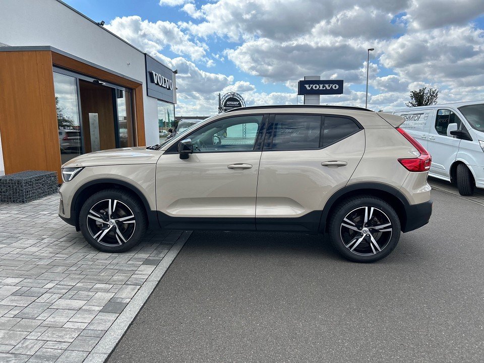Volvo XC40 B4 Ultra Dark Ultra Dark  