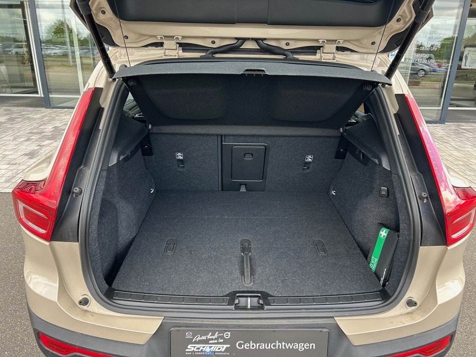 Volvo XC40 B4 Ultra Dark Ultra Dark  