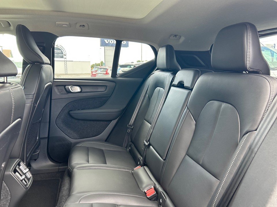 Volvo XC40 B4 Ultra Dark Ultra Dark  