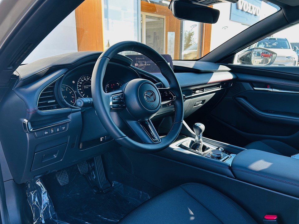 Mazda 3 2.5L e-SKYACTIV G 140ps  