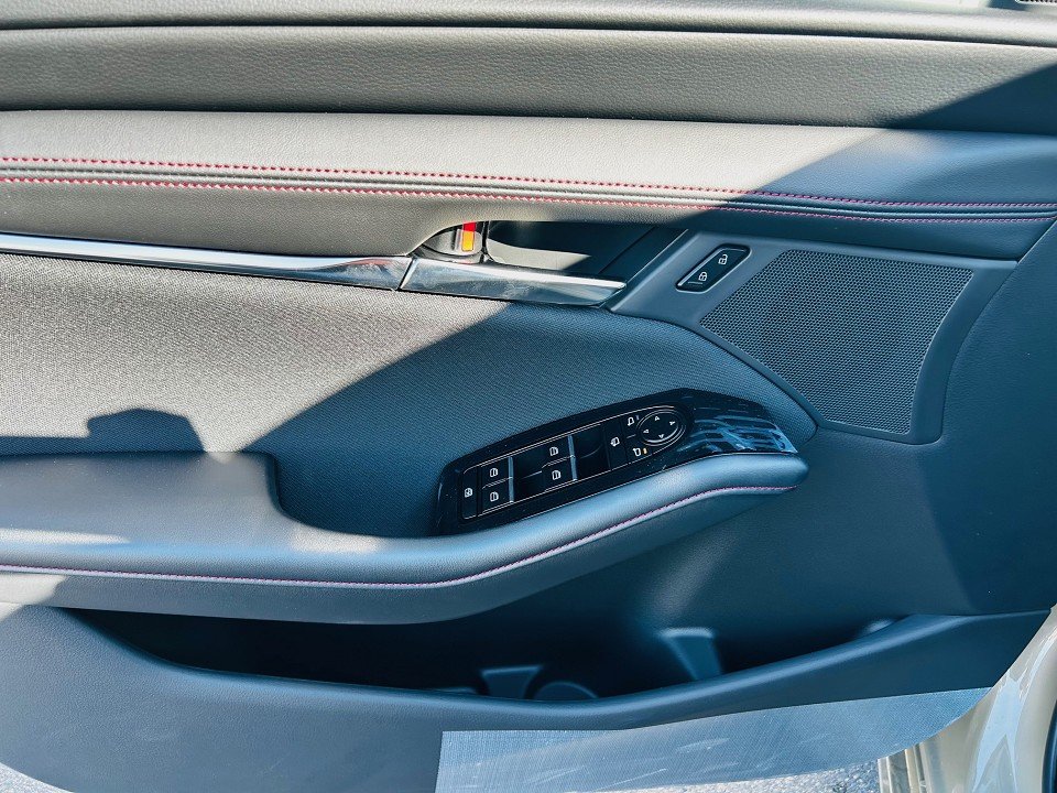 Mazda 3 2.5L e-SKYACTIV G 140ps  