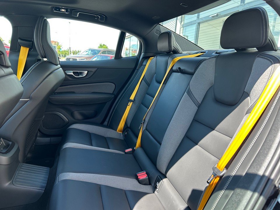 Volvo S60 Polestar Engineered Recharge AWD Vollausstattung  