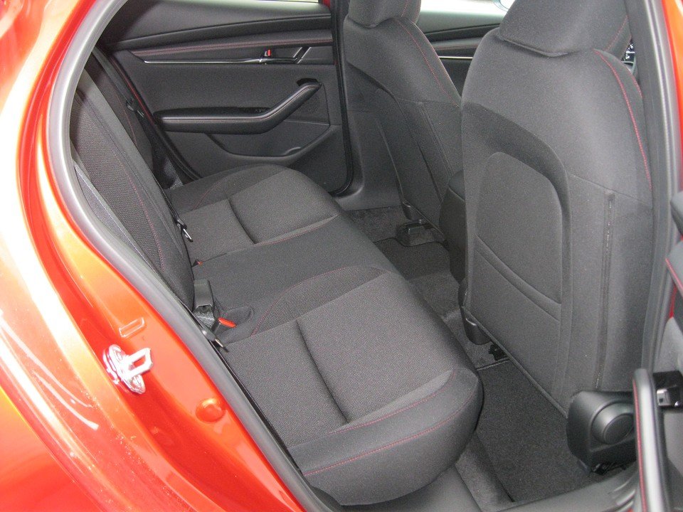 Mazda 3 2.0L e-SKYACTIV  