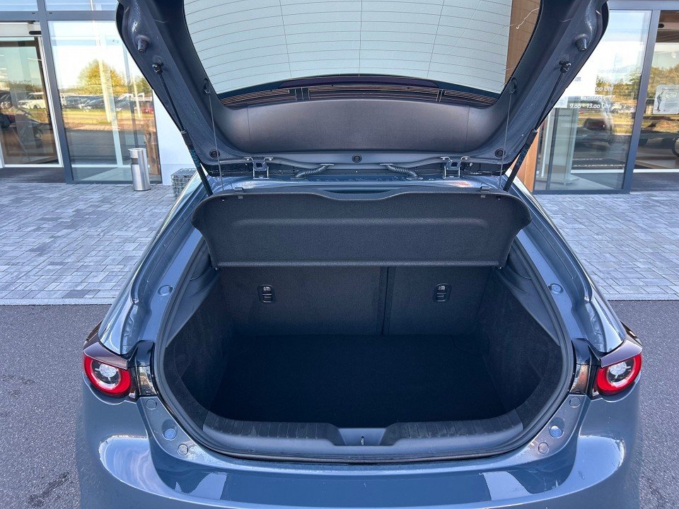 Mazda 3 2.5L e-SKYACTIV G 140ps  