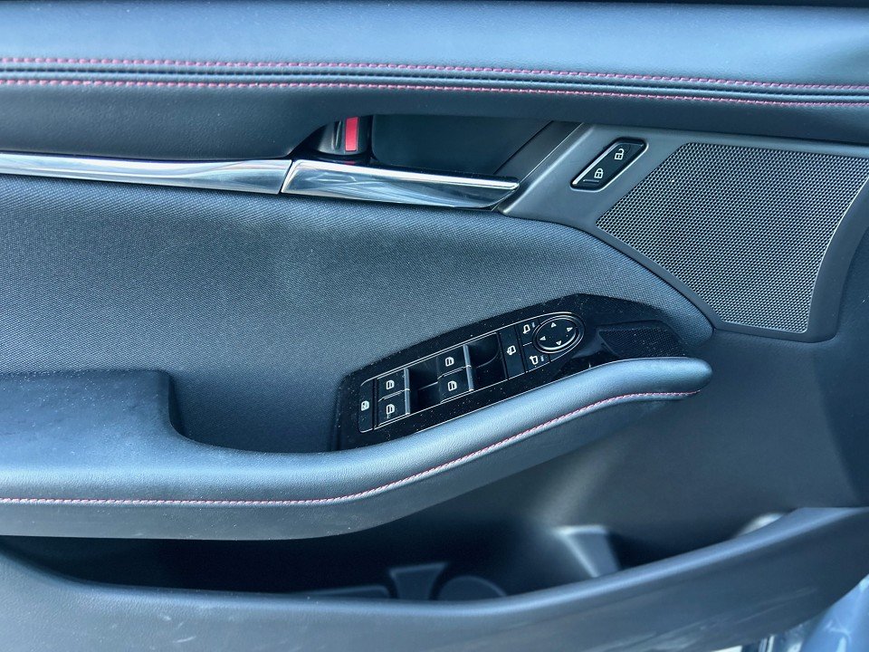 Mazda 3 2.5L e-SKYACTIV G 140ps  