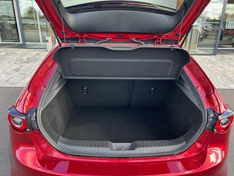 Mazda 3 2.5L e-SKYACTIV G 140ps  