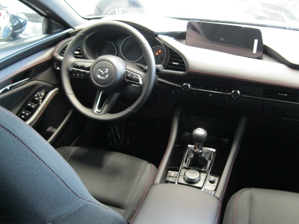 Mazda 3 2.5L e-SKYACTIV G 140ps  