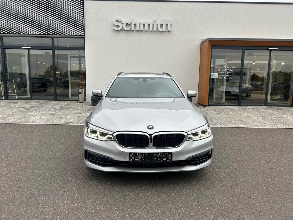 BMW Baureihe 5 Touring 530 d xDrive Sport Line  
