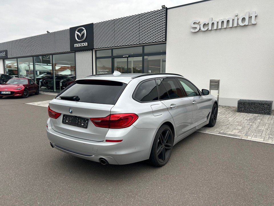 BMW Baureihe 5 Touring 530 d xDrive Sport Line  