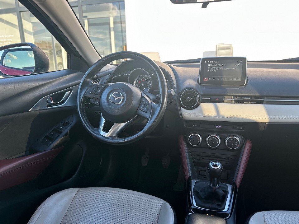 Mazda CX-3 SKYACTIV-G 120 FWD 88 kW (120 PS) Top-Ausstattg, Leder weiß uvm.  