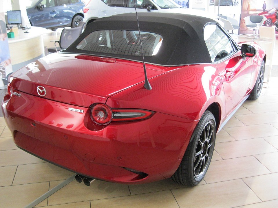 Mazda MX-5 1.5L SKYACTIV-G (132 hp)  