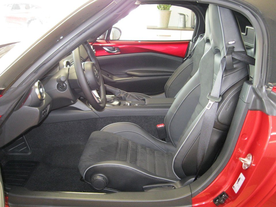 Mazda MX-5 1.5L SKYACTIV-G (132 hp)  