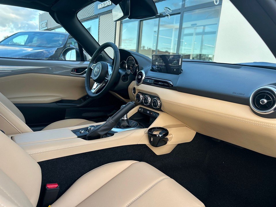 Mazda MX-5 1.5L SKYACTIV-G (132 hp)  