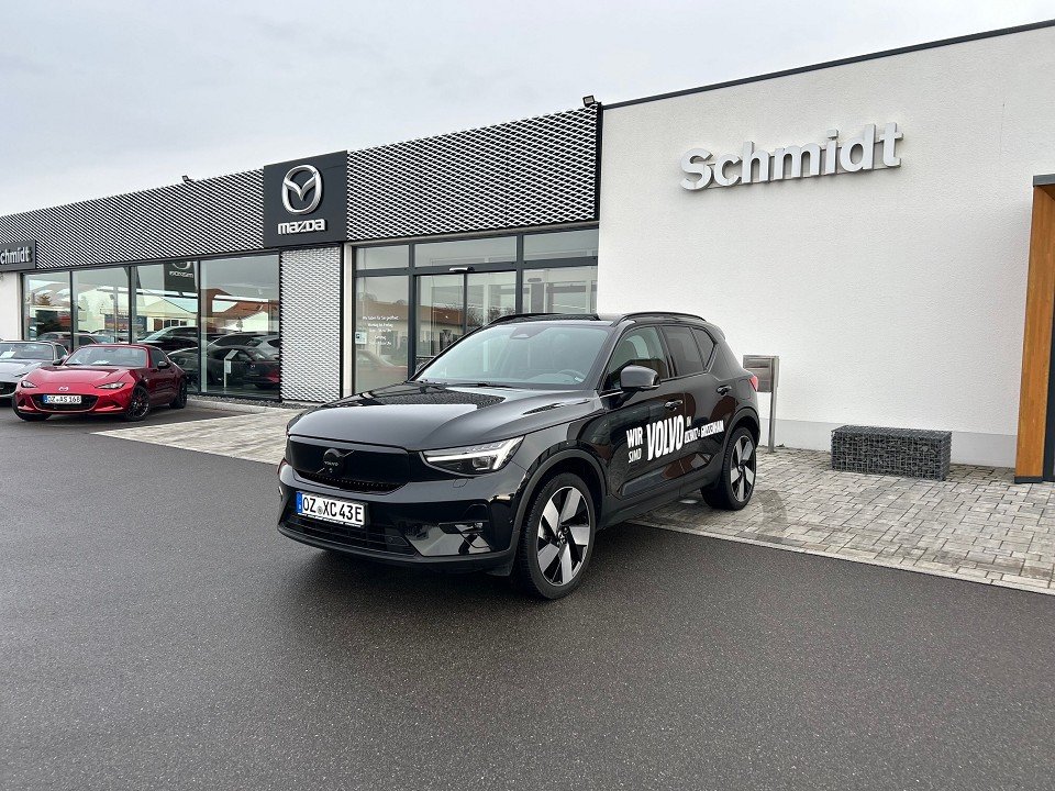 Volvo EX40 Ultra Performance Black Edition Twin Motor Performance AWD Ultra Black Edition  