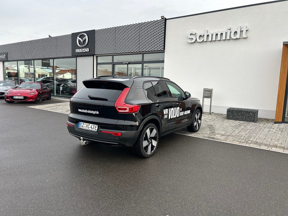 Volvo EX40 Ultra Performance Black Edition Twin Motor Performance AWD Ultra Black Edition  