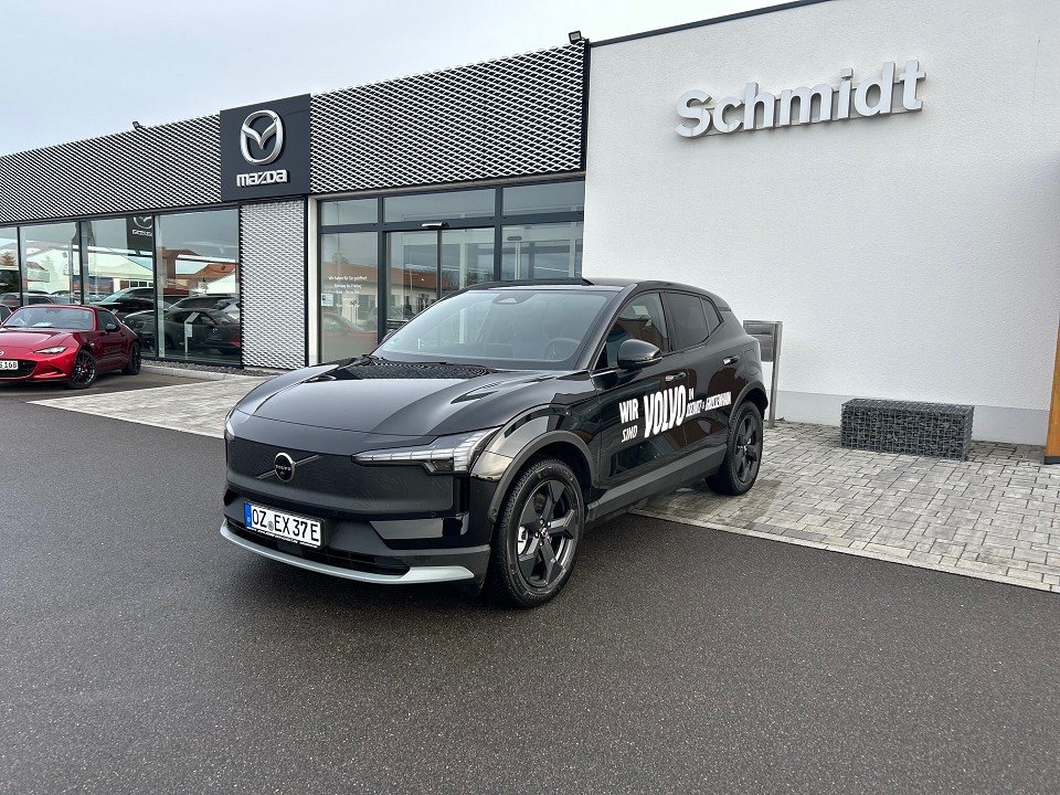 Volvo EX30 Cross Country Ultra Twin Motor EX30 Cross Country Ultra Twin Motor  