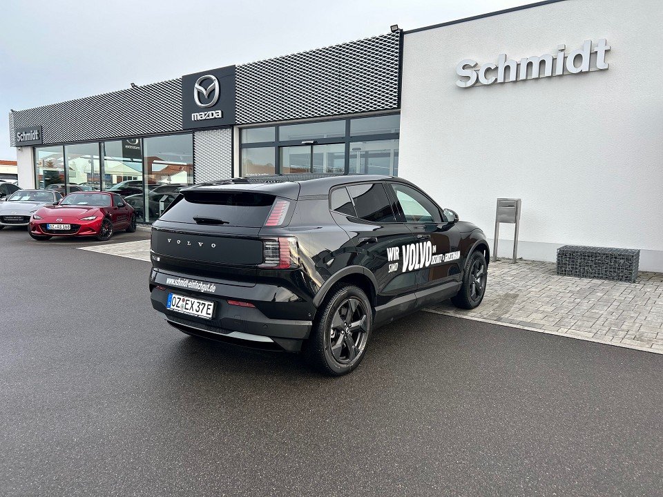 Volvo EX30 Cross Country Ultra Twin Motor EX30 Cross Country Ultra Twin Motor  