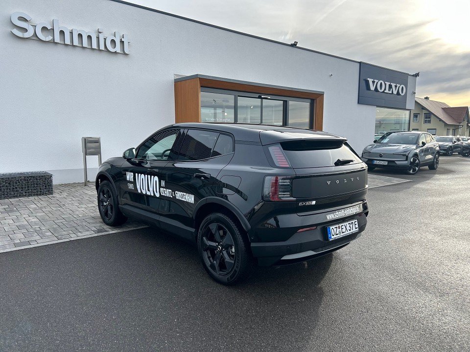 Volvo EX30 Cross Country Ultra Twin Motor EX30 Cross Country Ultra Twin Motor  