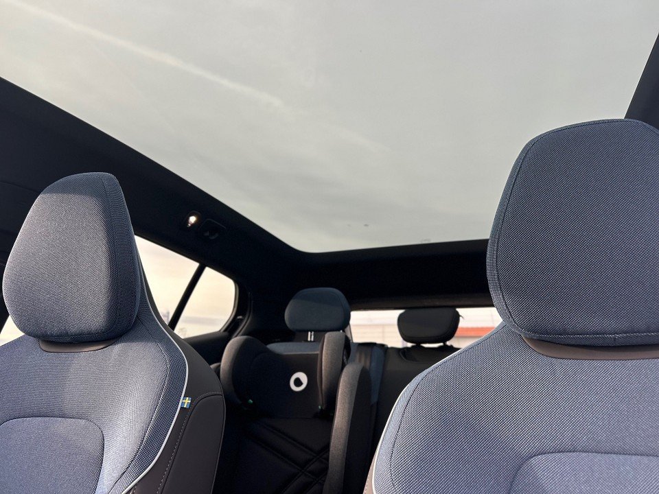 Volvo EX30 Cross Country Ultra Twin Motor EX30 Cross Country Ultra Twin Motor  