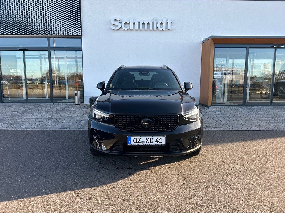 Volvo XC40 B4 Ultra Black Edition XC40 B4 Ultra Black Edition  