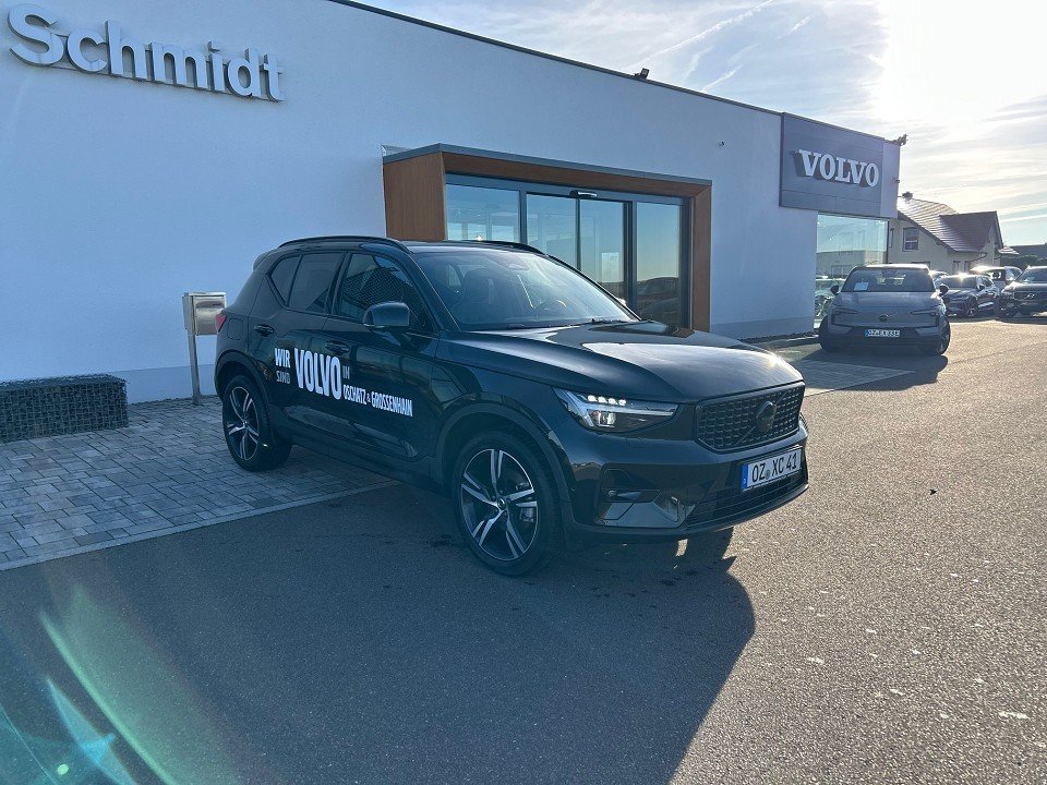 Volvo XC40 B4 Ultra Black Edition XC40 B4 Ultra Black Edition  