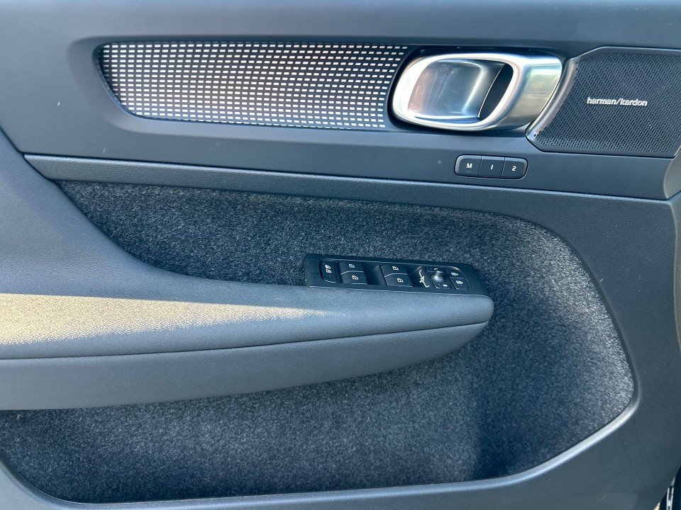 Volvo XC40 B4 Ultra Black Edition XC40 B4 Ultra Black Edition  