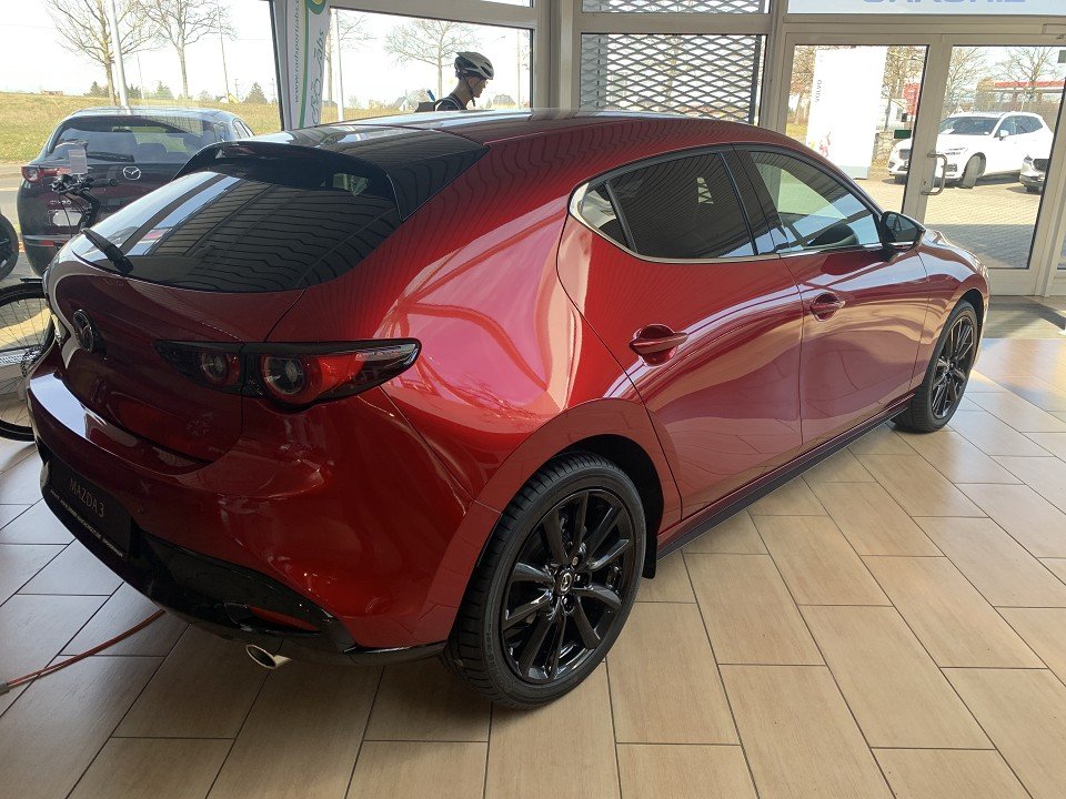 Mazda 3 2.5L e-SKYACTIV G 140ps  