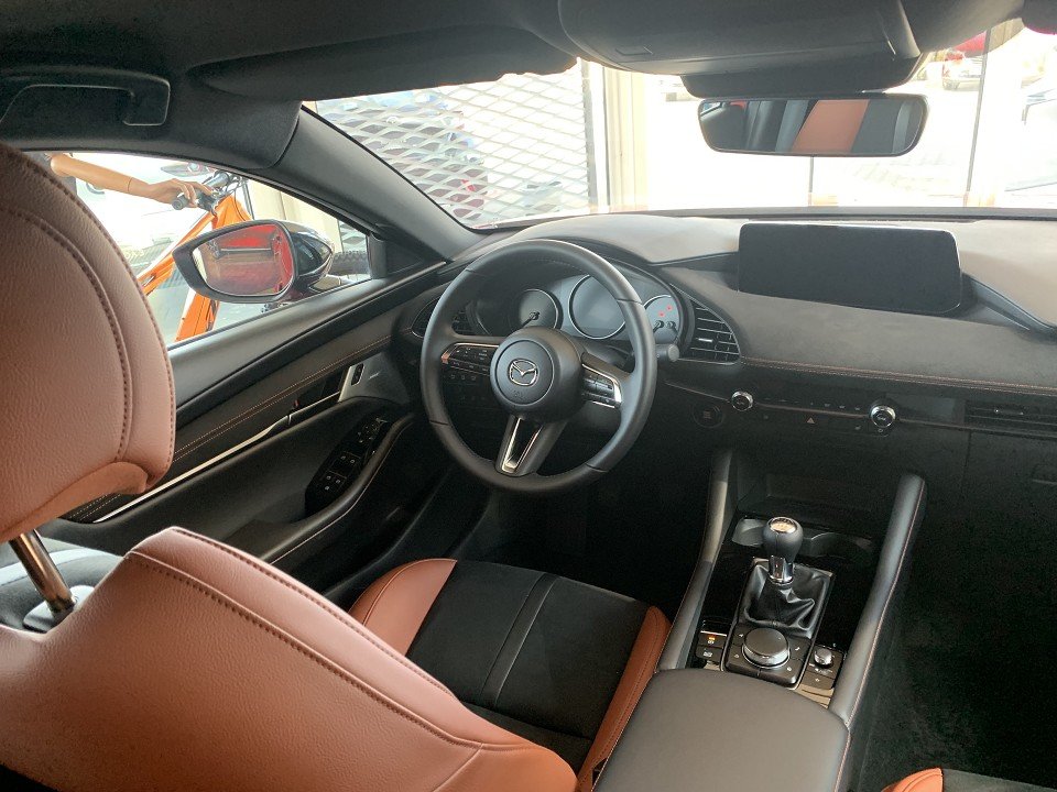 Mazda 3 2.5L e-SKYACTIV G 140ps  