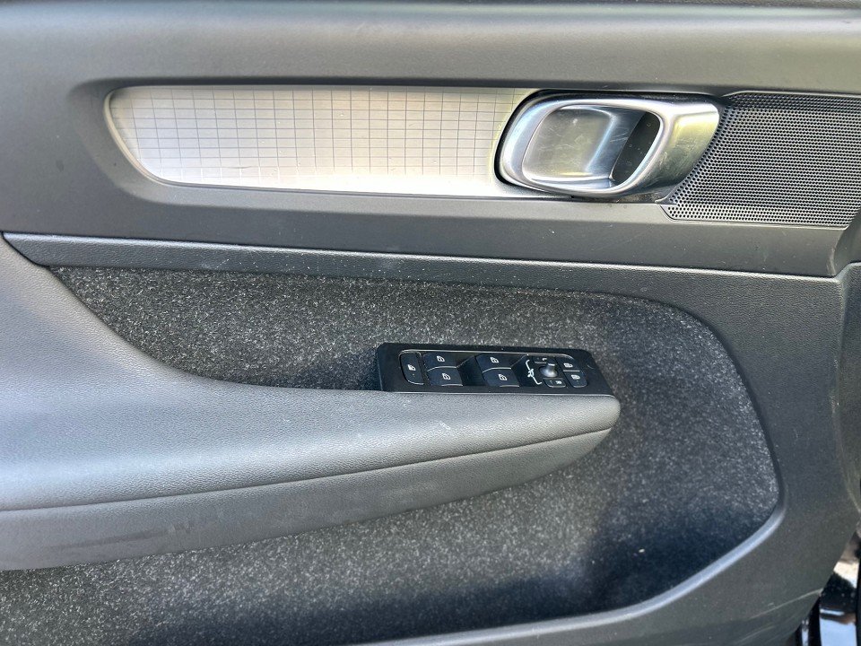 Volvo XC40T3 Momentum Pro Momentum Pro 2WD  