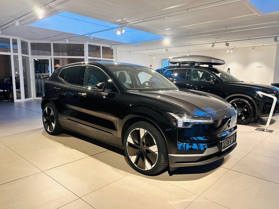 Volvo EX30 EX30 Single Motor Extended Range Ultra  