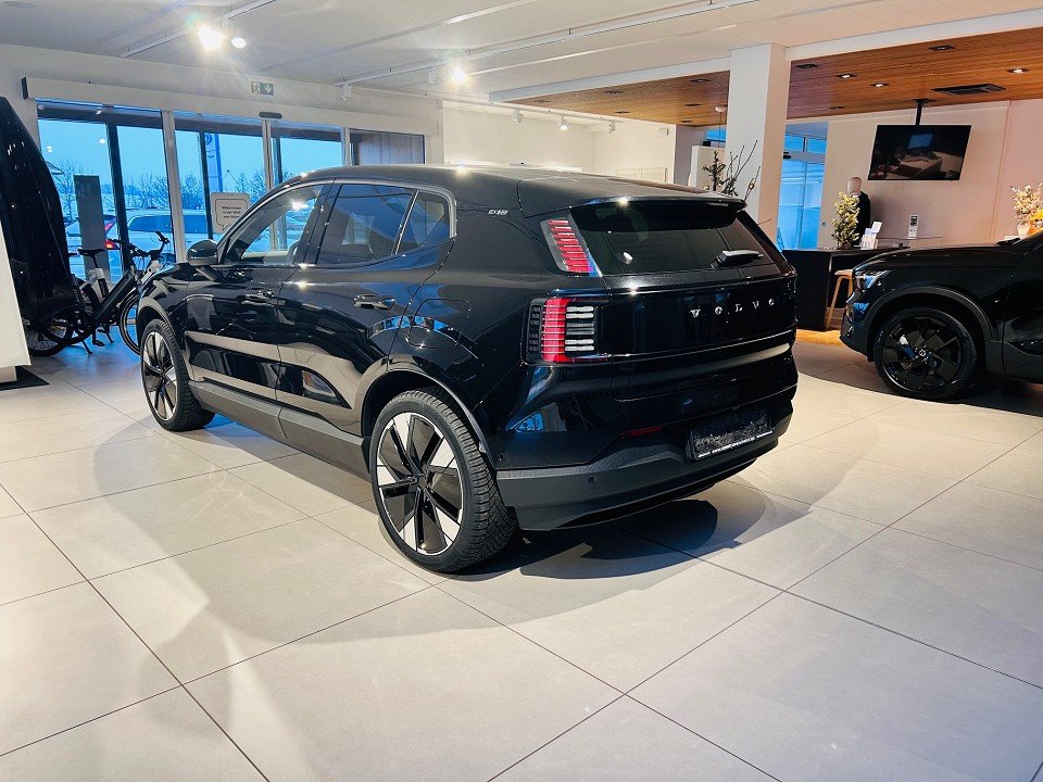 Volvo EX30 EX30 Single Motor Extended Range Ultra  