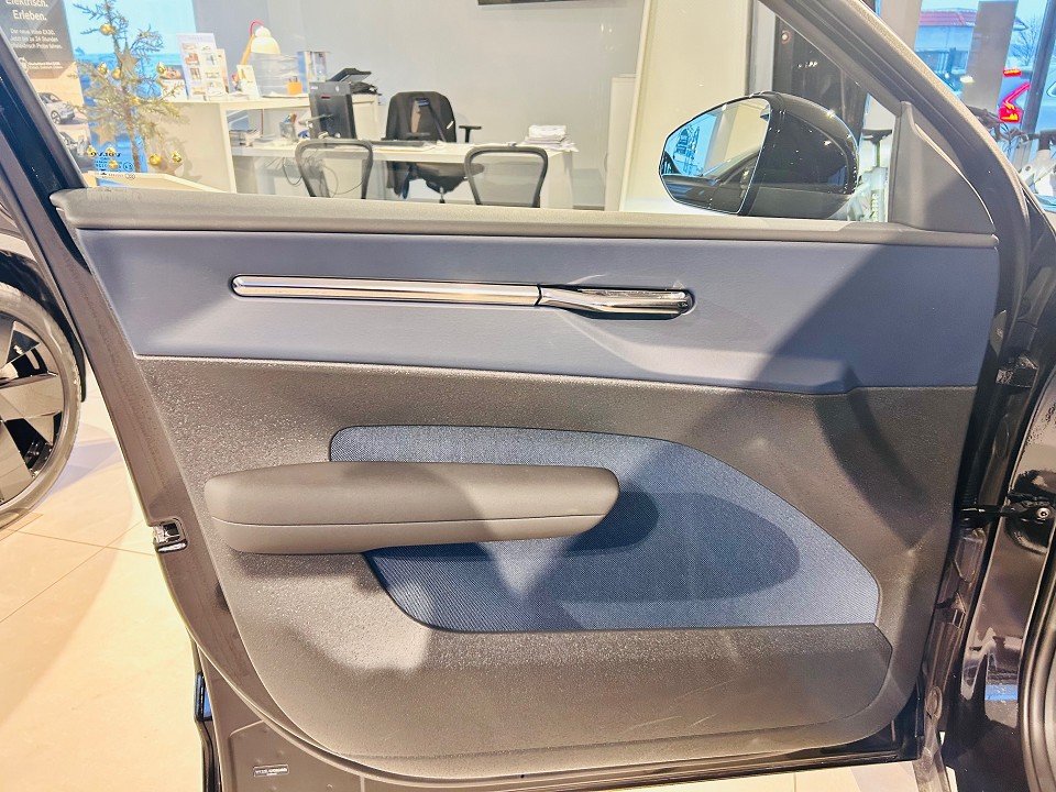 Volvo EX30 EX30 Single Motor Extended Range Ultra  