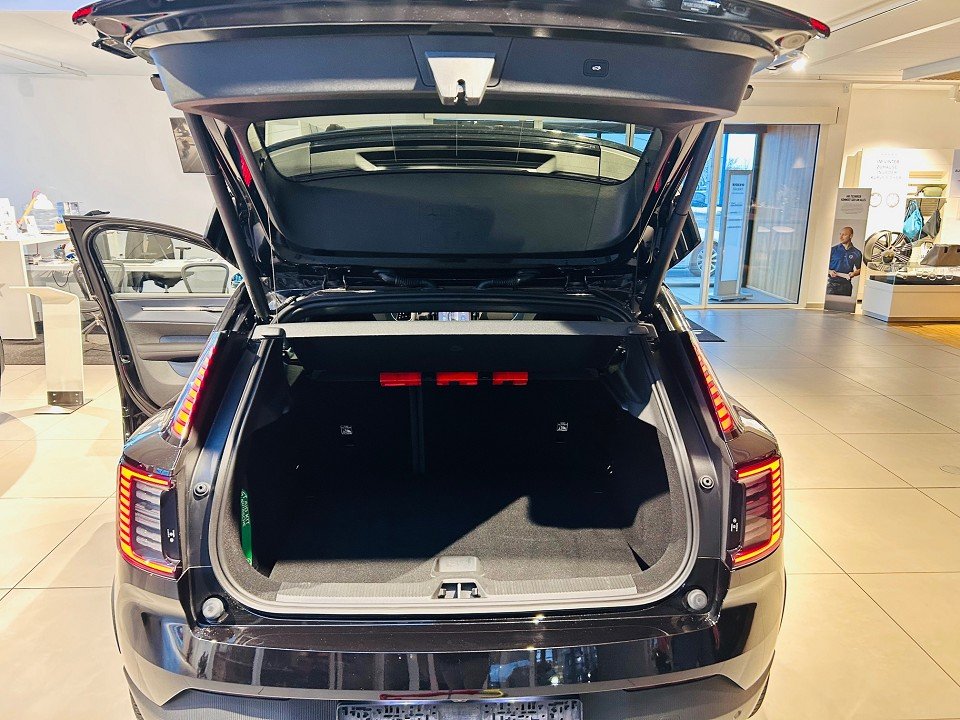 Volvo EX30 EX30 Single Motor Extended Range Ultra  