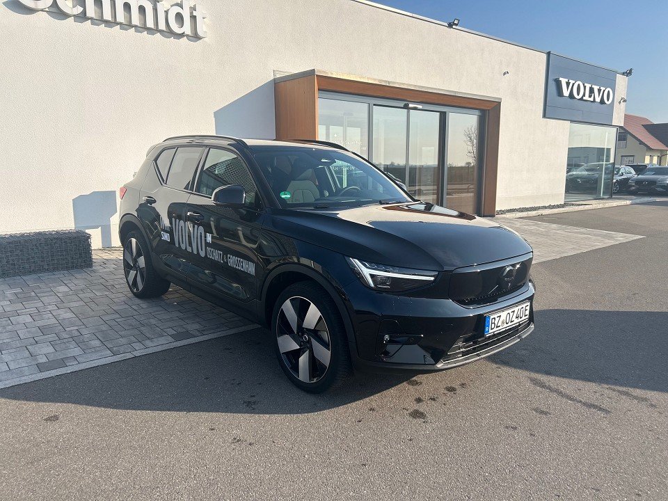 Volvo EX40 Extended Range Black Edition Plus 185 kW Single Motor Extended Range RWD Plus Black  
