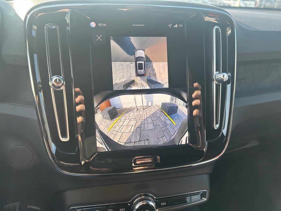 Volvo EX40 Extended Range Black Edition Plus 185 kW Single Motor Extended Range RWD Plus Black  