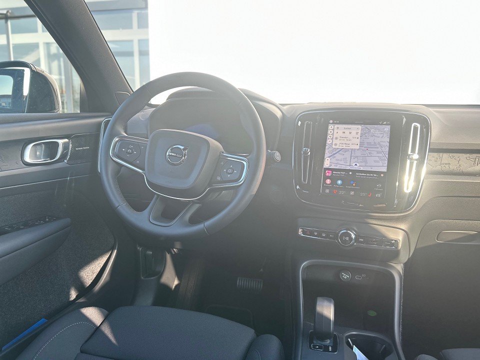 Volvo EX40 Extended Range Black Edition Plus 185 kW Single Motor Extended Range RWD Plus Black  