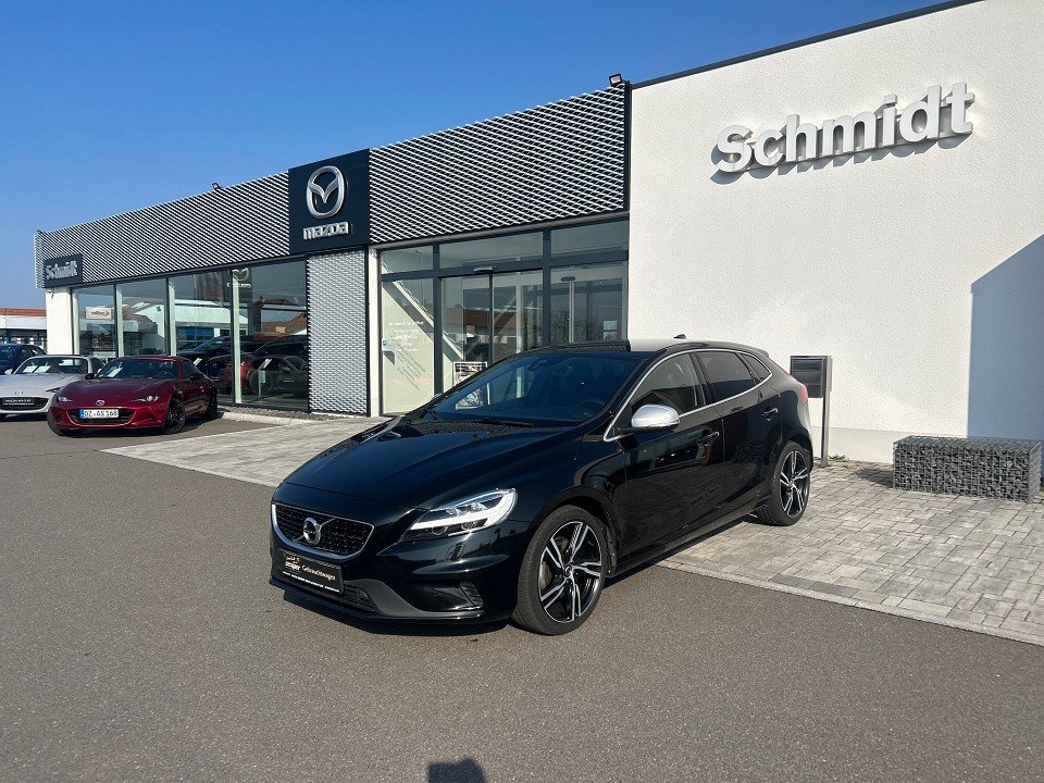 Volvo V40  
