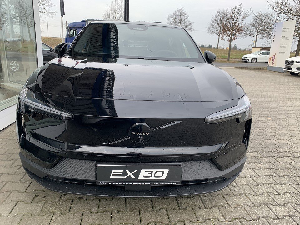 Volvo EX30 Twin Ultra Black Edition EX30 Twin Ultra Black Edition  