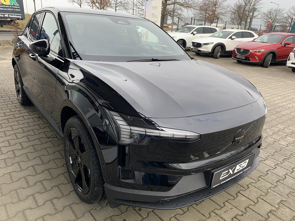 Volvo EX30 Twin Ultra Black Edition EX30 Twin Ultra Black Edition  