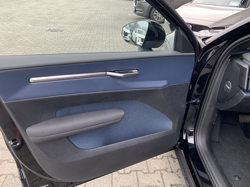 Volvo EX30 Twin Ultra Black Edition EX30 Twin Ultra Black Edition  