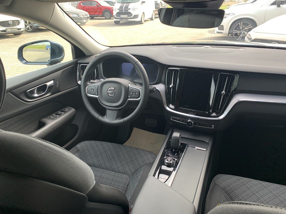 Volvo V60 B4 Core V60 B4 Core  