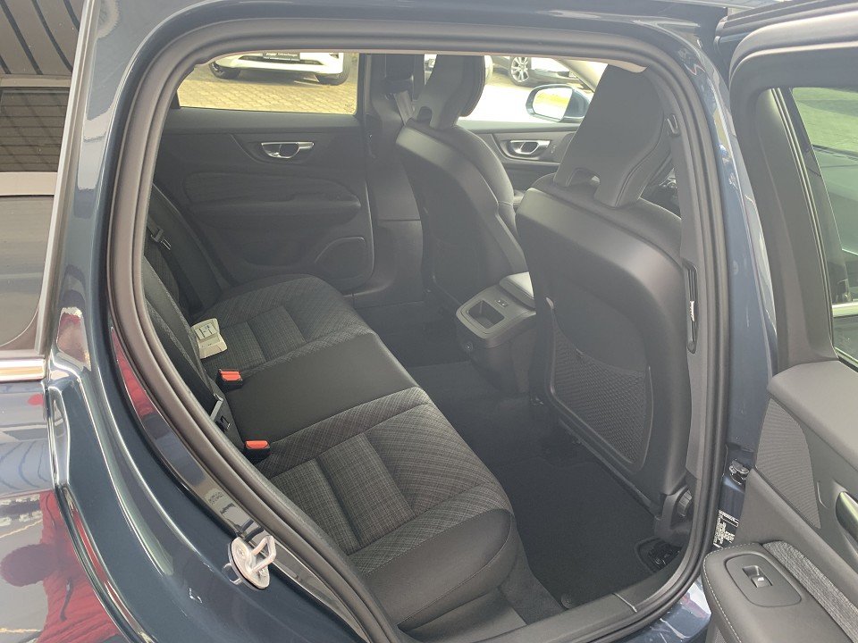 Volvo V60 B4 Core V60 B4 Core  