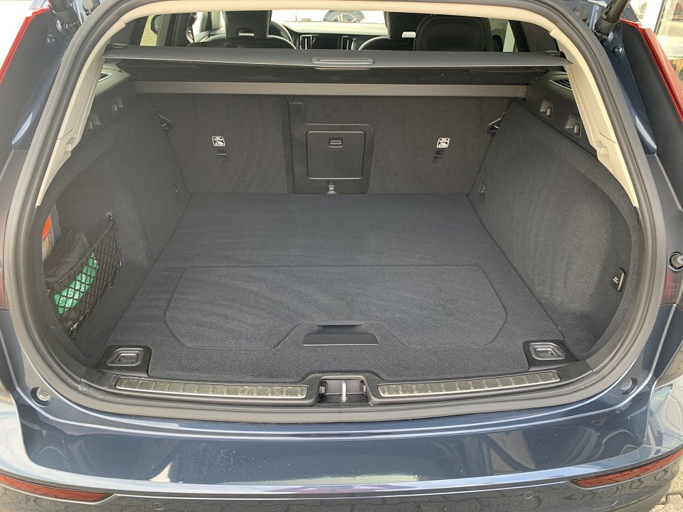Volvo V60 B4 Core V60 B4 Core  