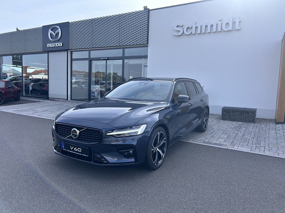 Volvo V60 B4 Ultra Dark Ultra Dark  