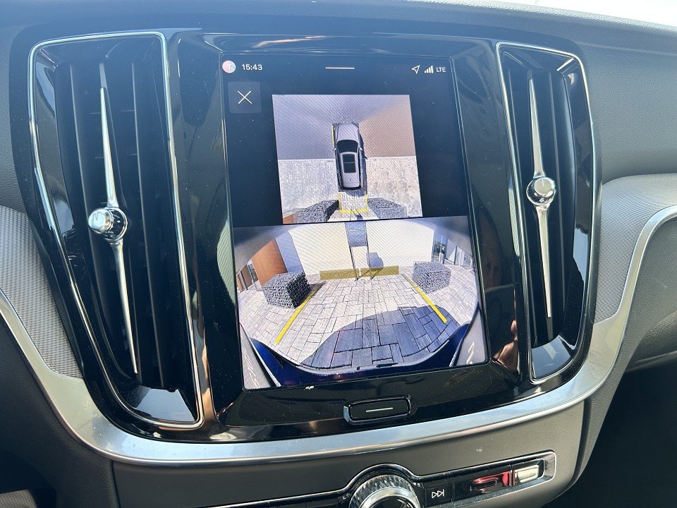 Volvo V60 T8 Recharge Plus Dark Plus Dark Recharge Plug-In Hybrid AWD