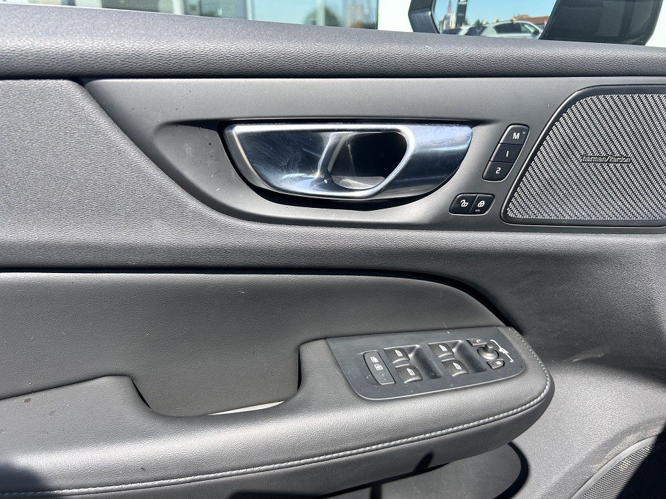 Volvo V60 T8 Recharge Plus Dark Plus Dark Recharge Plug-In Hybrid AWD