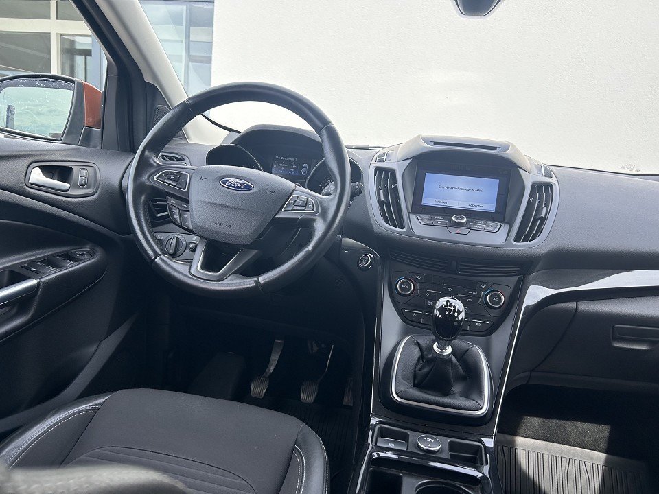 Ford Kuga (CBS)(2013->) Titanium  