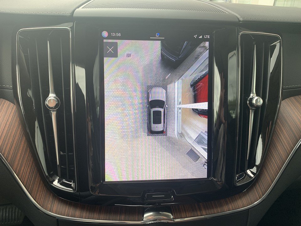 Volvo XC60 B4 AWD Ultimate Dark bel.Sitze/Polestar Leistungsoptimierung  